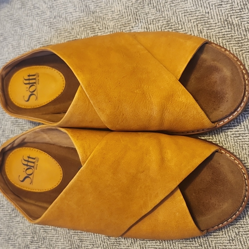 Soft Bolina Slide On Sandals